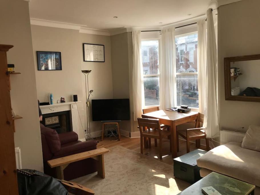 Elegant 3Bed Crouchend In Style With Roof Terrace Leilighet London Eksteriør bilde